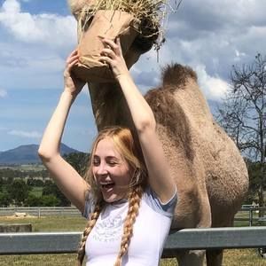 Meet your Posher, Evelina